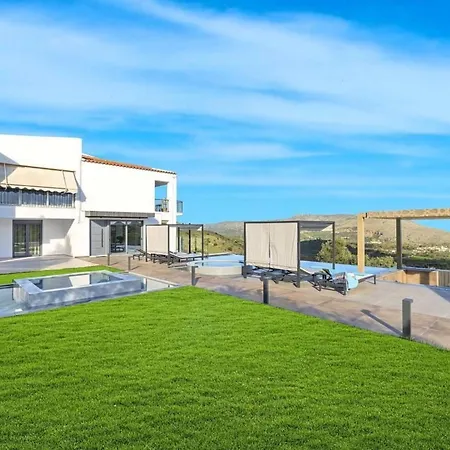 In Georgioupoli Mit Privatem Pool By Interhome