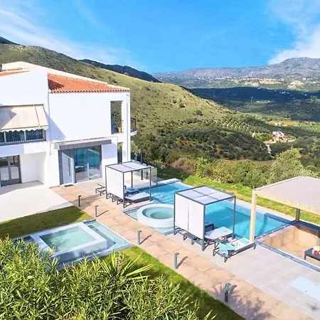 In Georgioupoli Mit Privatem Pool By Interhome Chania (Crete)