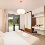 In Georgioupoli Mit Privatem Pool By Interhome Дом отдыха Ханья